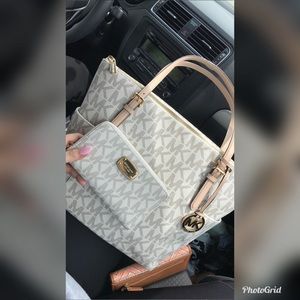 Michael Kors Purse & Wallet set